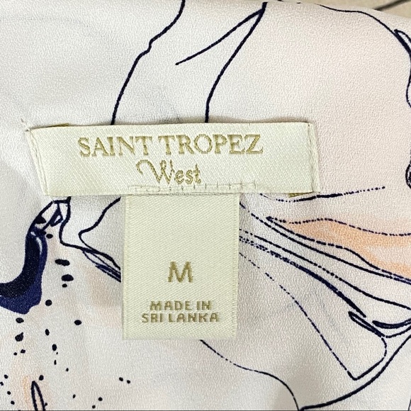 Saint Tropez Wear Floral Blouse Size Medium - Picture 3 of 4